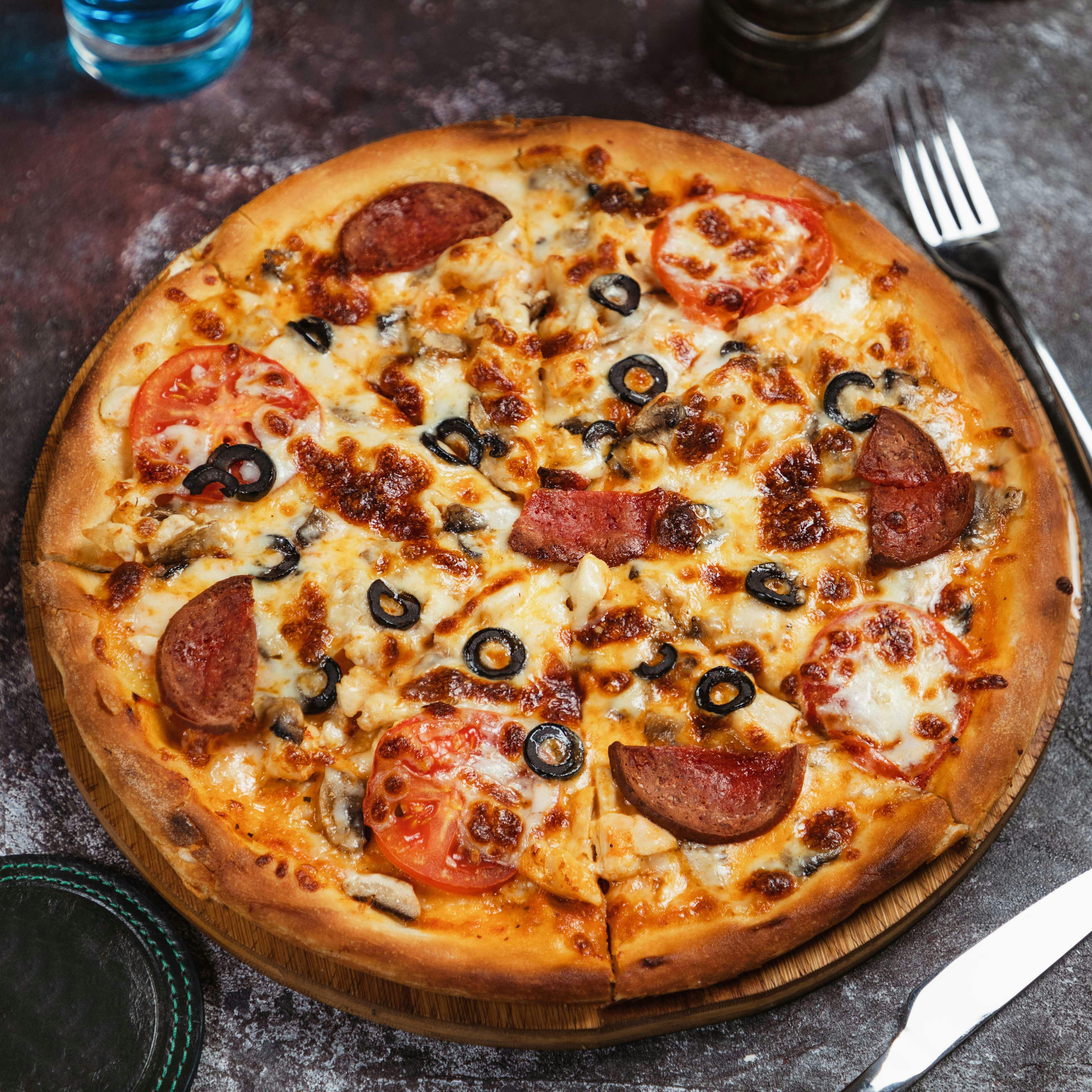 imagen de pizza napolitana